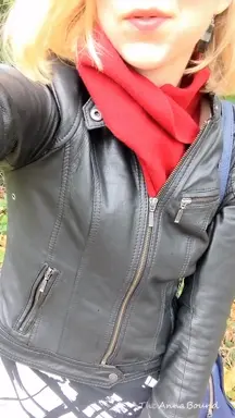 Workdays are better without panties