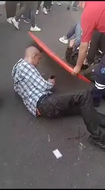 Hasta el de Baywatch les da pata