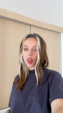 Wanna be with a 19 y/o Latina like me?